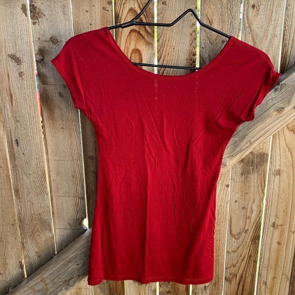 Short sleeve fitted top size small